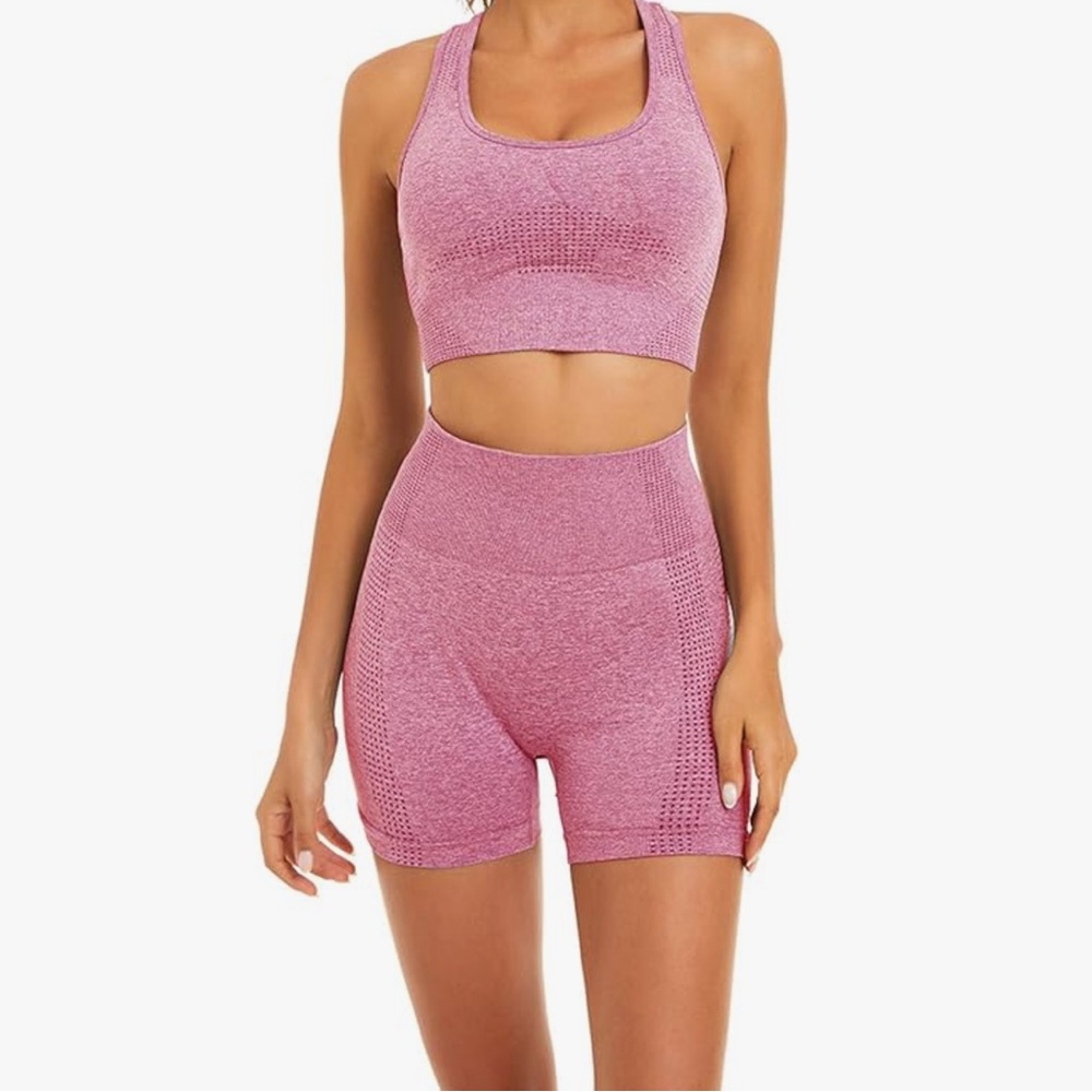 NWOT 2-Piece Gym Set;Seamless,High-Waisted Shorts;Padded Bra;Pink;Women’s M
